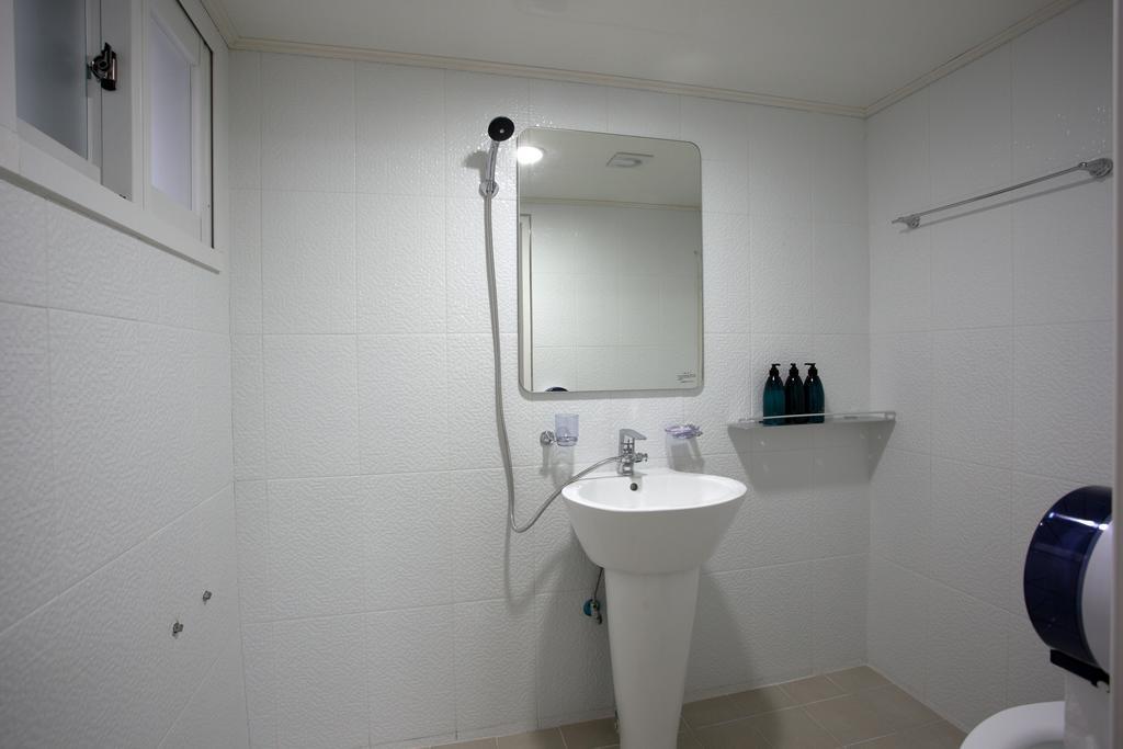 Guesthouse Dodam I Seoul Zimmer foto
